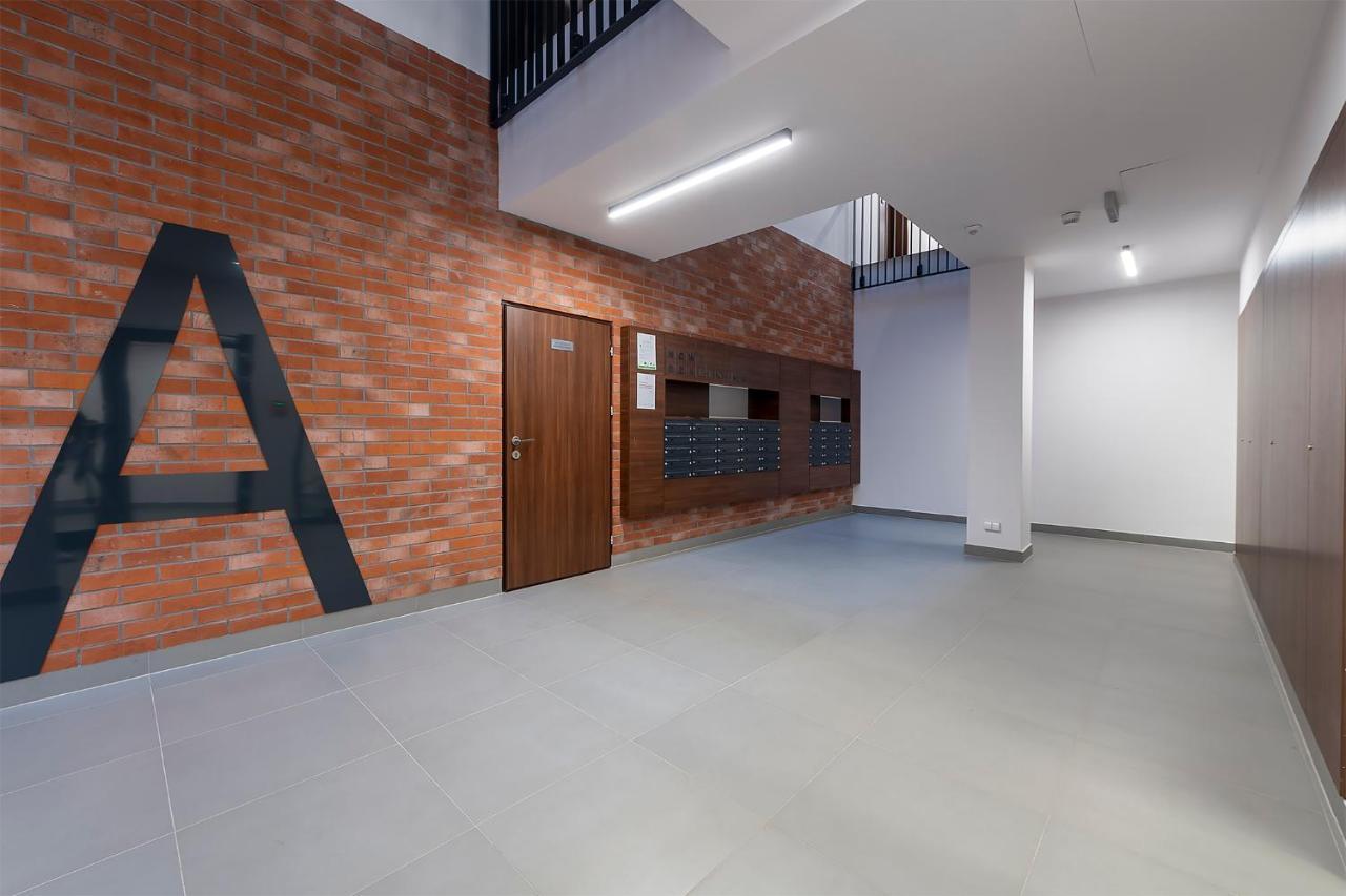 Gate Of City Centre Apartment By Pinpoint Łódź Exterior foto